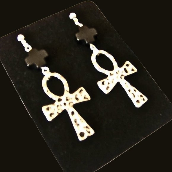Egyptian Ankh Earrings - Picture 5 of 5